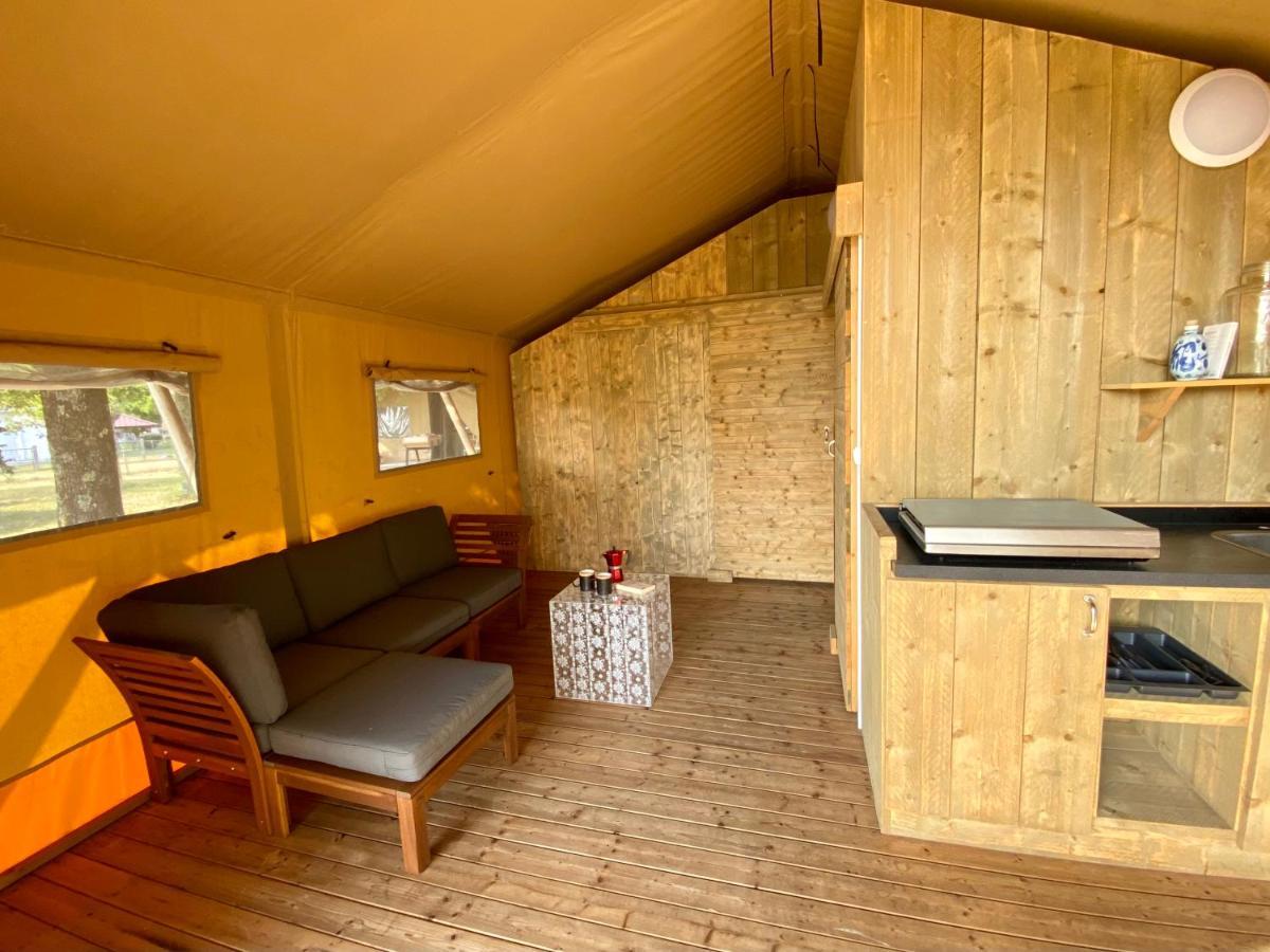 Luxury tent La Kahute - Tente Au Coeur De La Foret