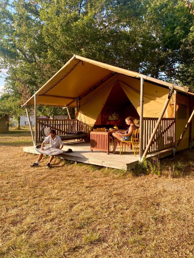 Luxury tent La Kahute - Tente Au Coeur De La Foret *