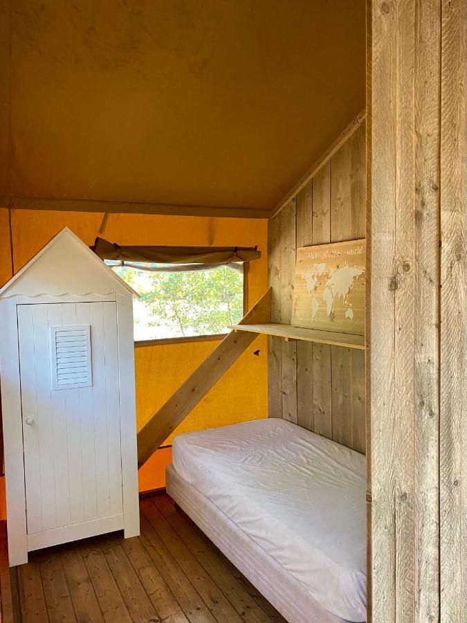 La Kahute - Tente Au Coeur De La Foret Luxury tent