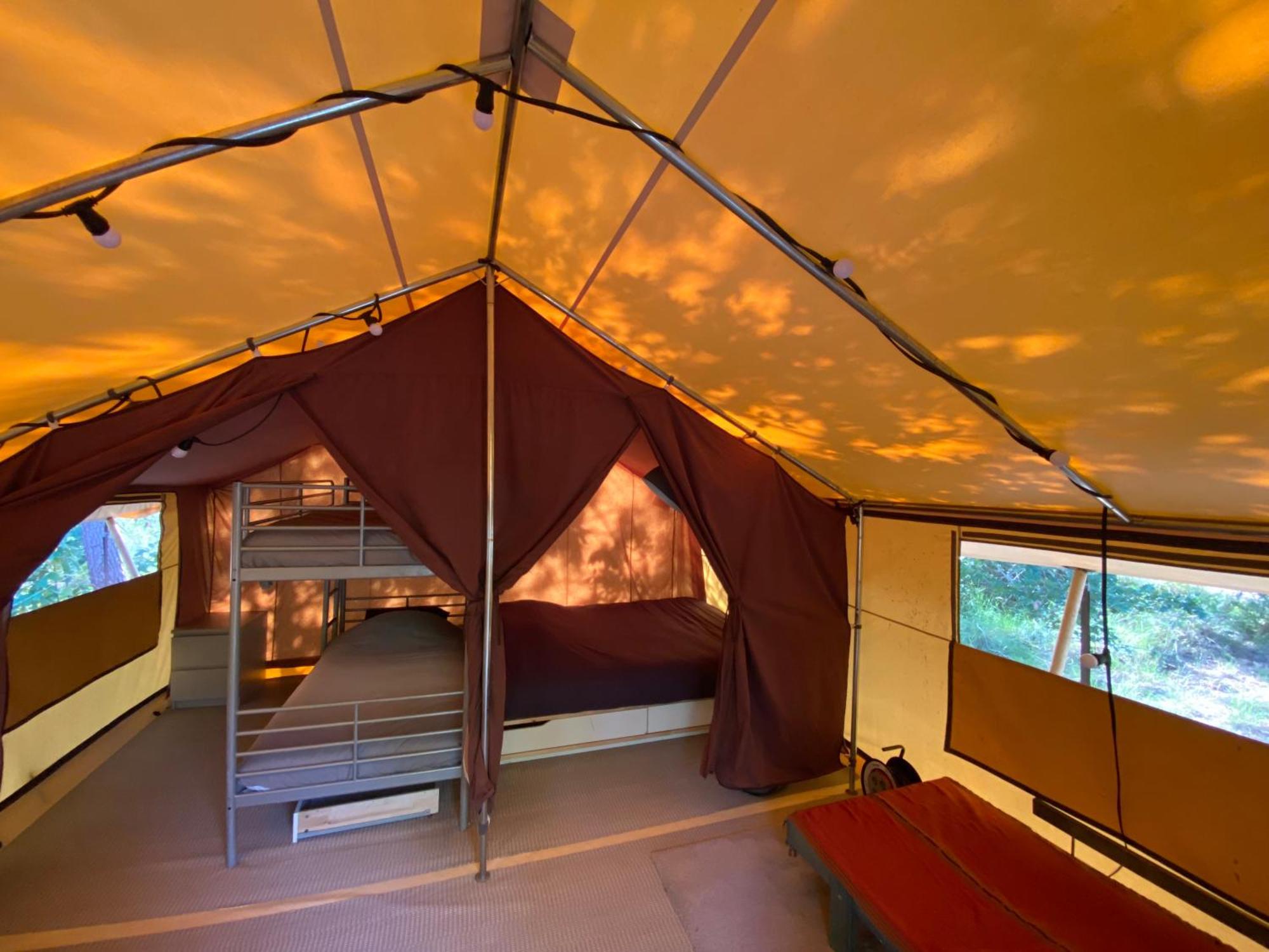 La Kahute - Tente Au Coeur De La Foret Luxury tent