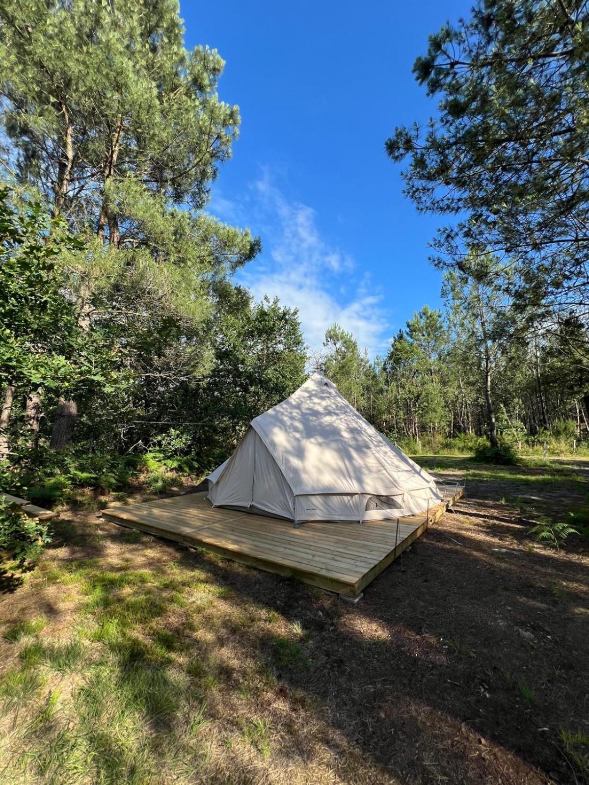 Luxury tent La Kahute - Tente Au Coeur De La Foret *